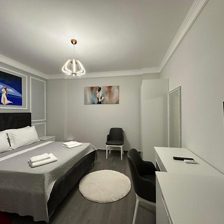 Hotel Imperiale Драч Екстериор снимка