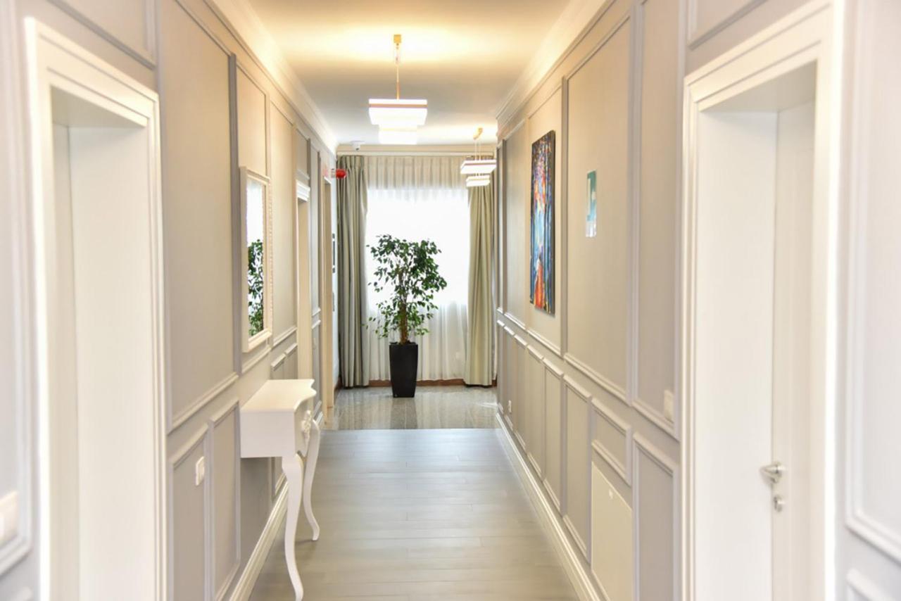 Hotel Imperiale Драч Екстериор снимка
